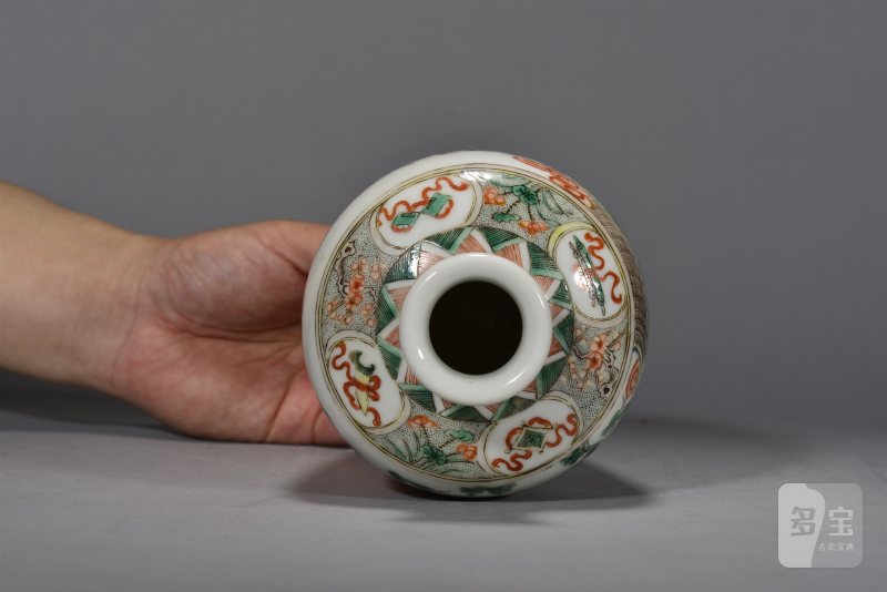 近现代 段茂发古彩人物梅瓶 - 图7